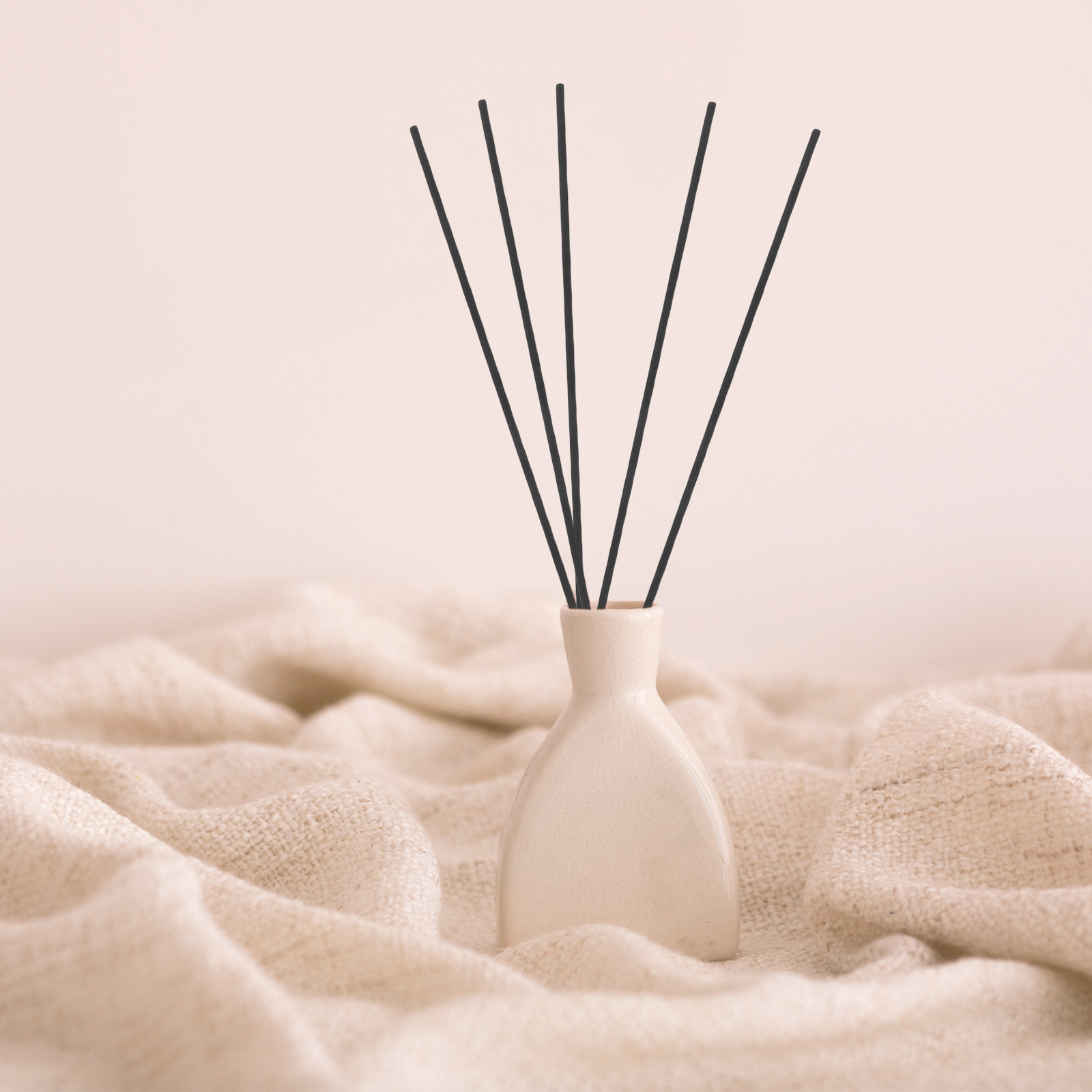 Home Fragrance And Diffuser - 100 szt. Czarne, grube, wymienne patyczki