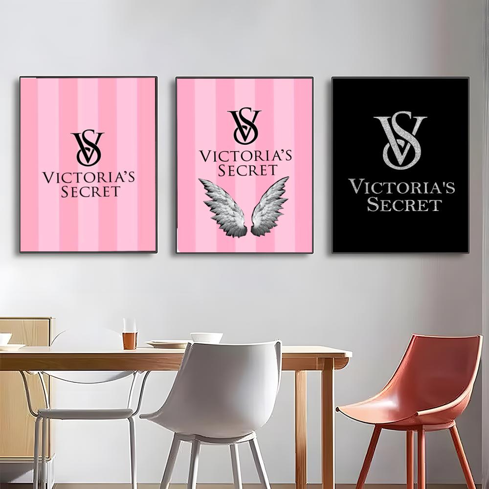 Plakat V-Victoria Secret Fashi – Home Fragrance Victoria Secret recenzja i cena