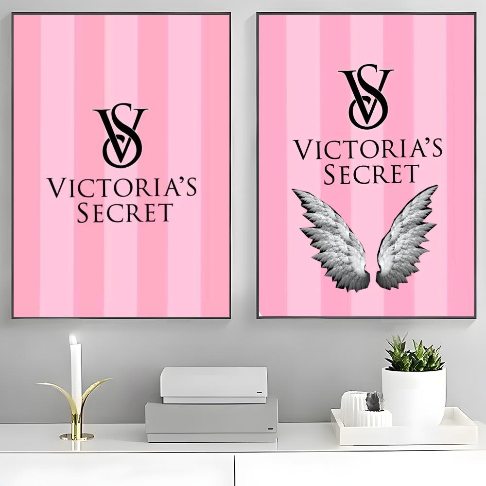 Plakat V-Victoria Secret Fashi – Home Fragrance Victoria Secret recenzja i cena